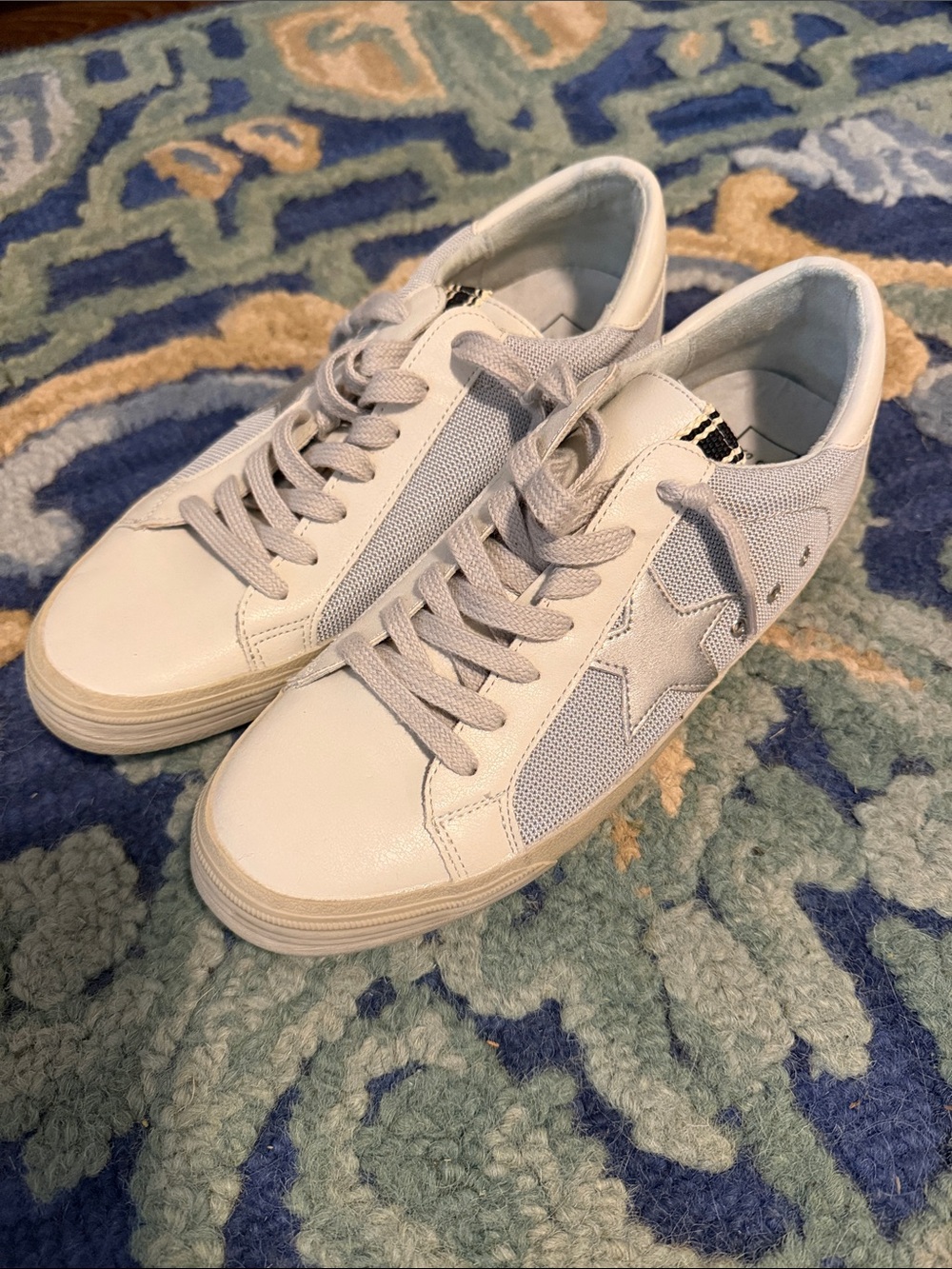 ShuShop Pillar Low Top Sneaker size 10
